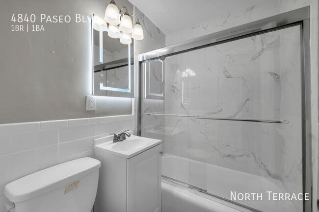 Building Photo - 4840 The Paseo