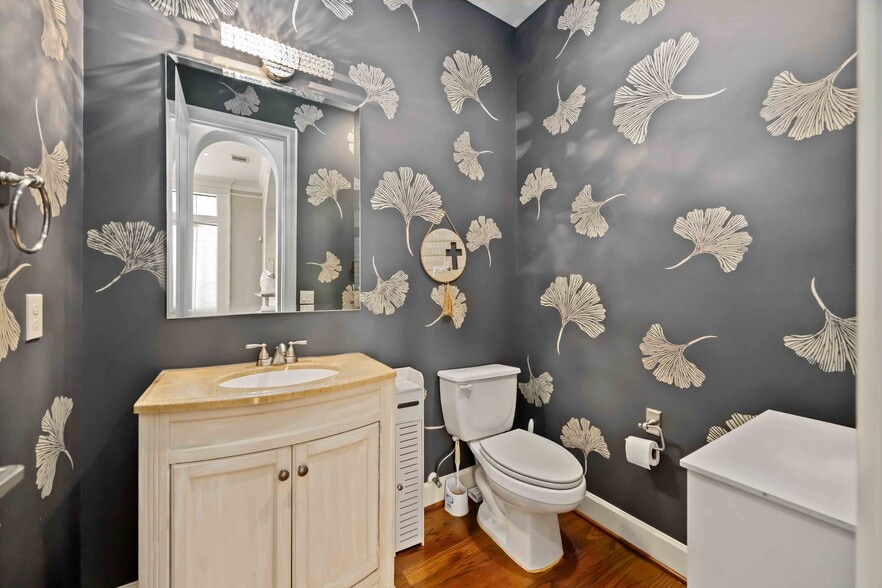 2nd floor half bath - 328 Bomar St