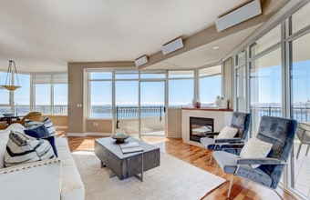 Building Photo - 700 W Harbor Dr