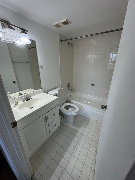 Building Photo - 850 N Miami Ave