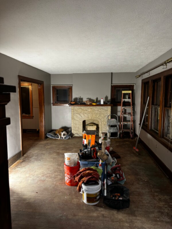 Building Photo - 722 Russell Ave