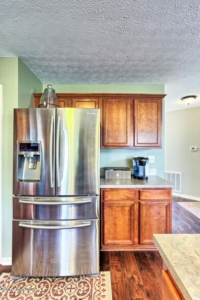 Building Photo - 9217 Eminence Ct