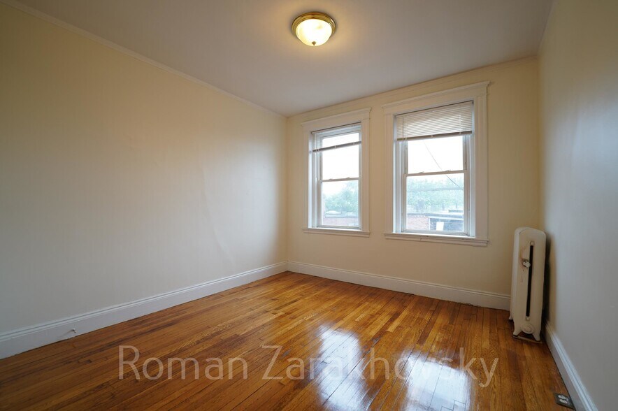 Building Photo - 14 Orkney Rd