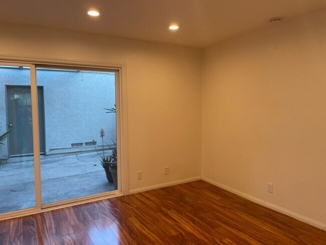 Building Photo - **Coming Soon** Modern Irvine Townhome in ...