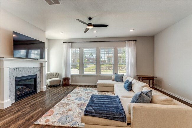 Building Photo - 3309 Sarala Ct