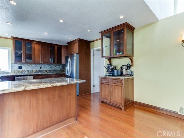 Building Photo - 834 15th St