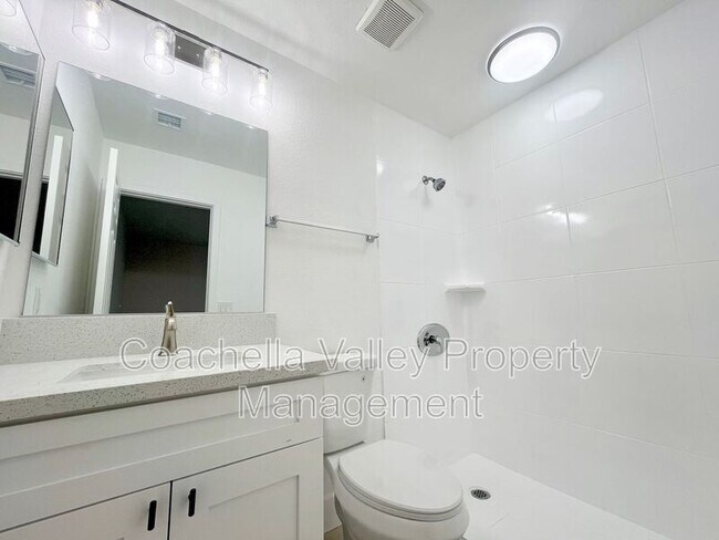 Building Photo - 34785 Vaquero Rd