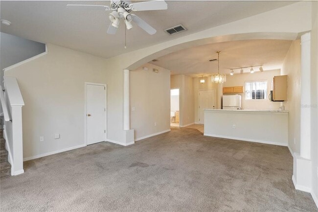 Building Photo - 214 Monroe Cir