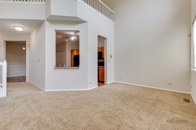 Building Photo - 45 S Oakhurst Dr