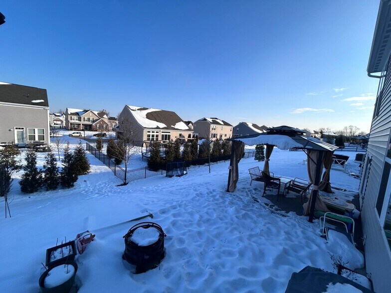 Building Photo - 1504 Englewood Ct