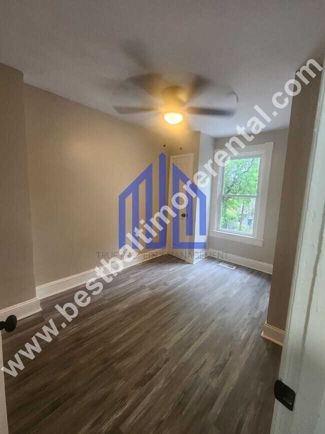 Building Photo - Spacious 3 Bedroom Home In West Baltimore