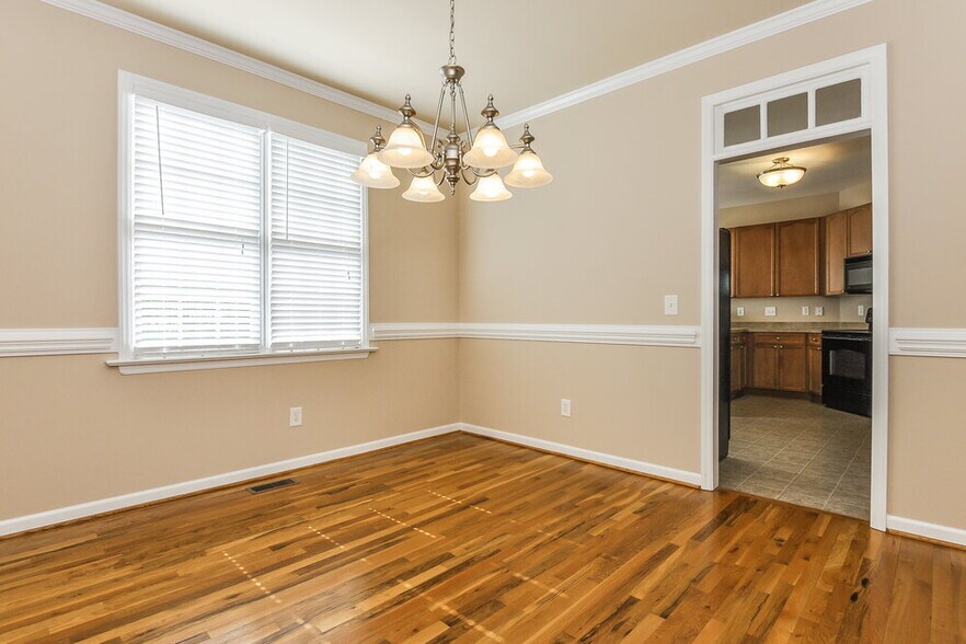 Building Photo - 509 Lemon Pepper Pl