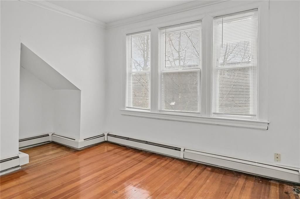 Building Photo - 123 Radcliffe Ave