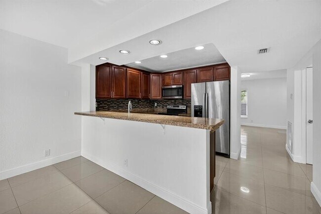 Building Photo - 7506 NW 75th St