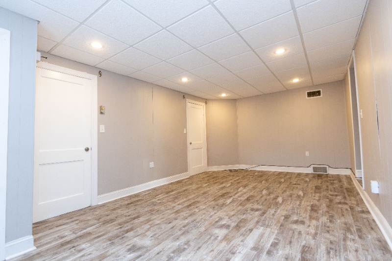 Building Photo - 303 St John St