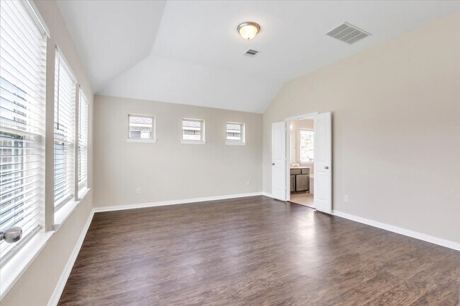 Building Photo - 7036 Terra Ln