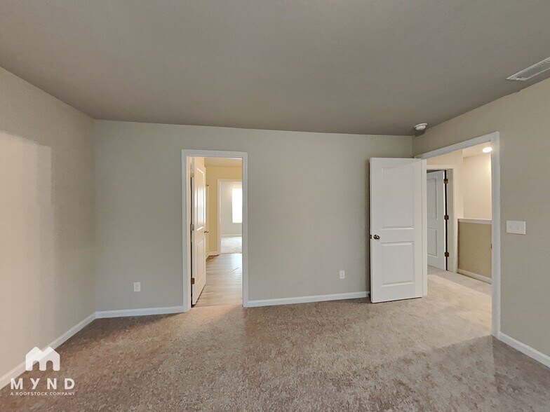 Building Photo - 352 Indian Lake Trail