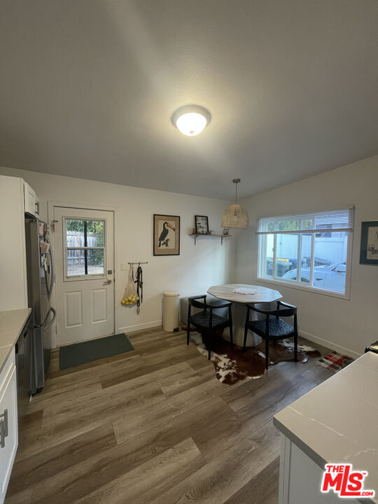 Building Photo - 2658 Santa Ana Ave