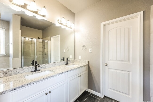 Building Photo - 7906 Mahala Bluff