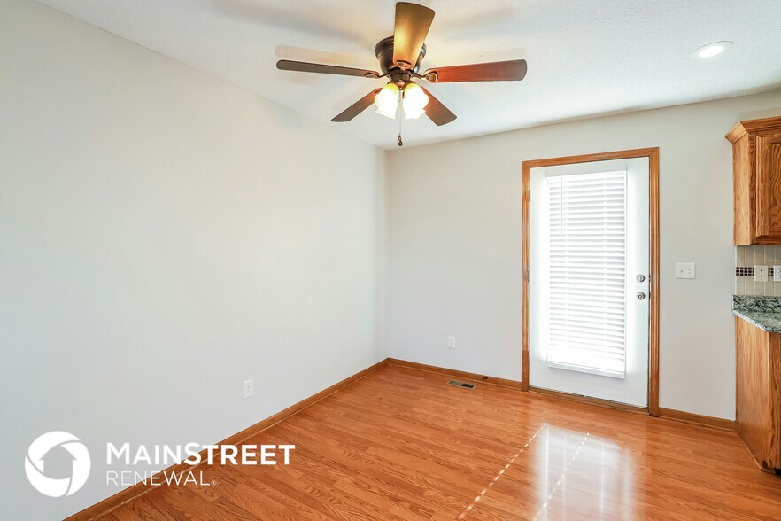 Building Photo - 503 Lake Meadows Dr