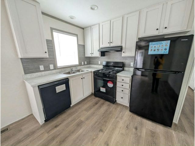 Building Photo - 121 Lynn Ln