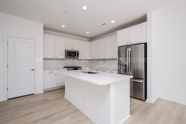 Building Photo - 265 Sweetbay Tree Dr