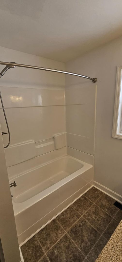 Building Photo - Peaceful Country Living Just Minutes from Nashville!