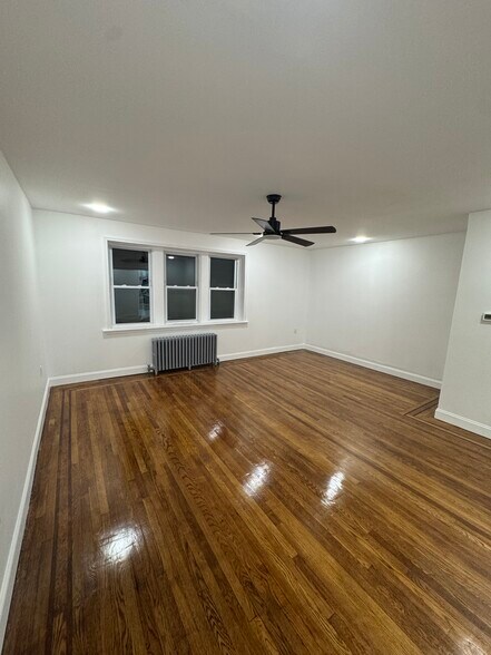 Building Photo - 5 Edgar Ter