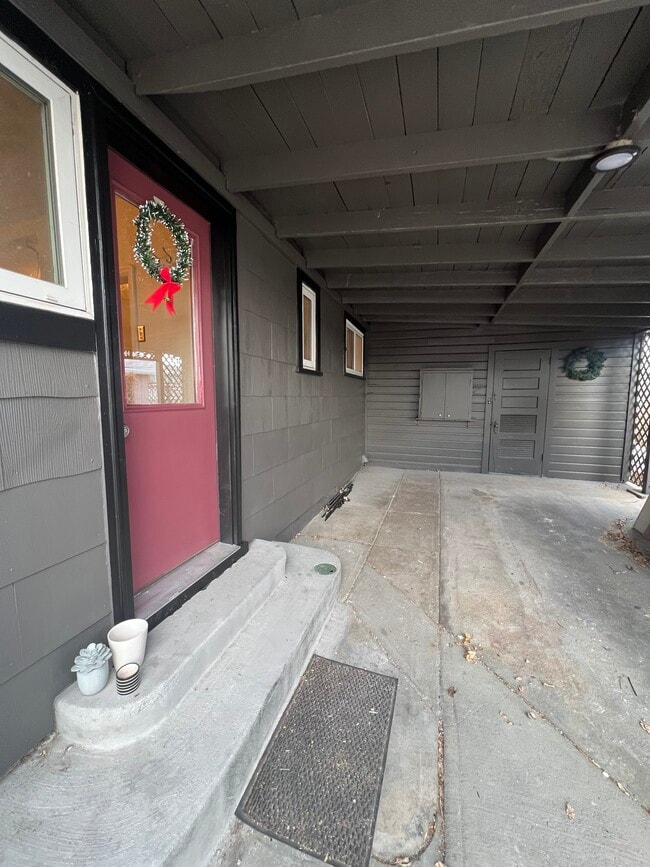 Building Photo - 4831 Osceola St