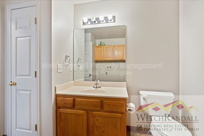 Building Photo - 460 E 475 N