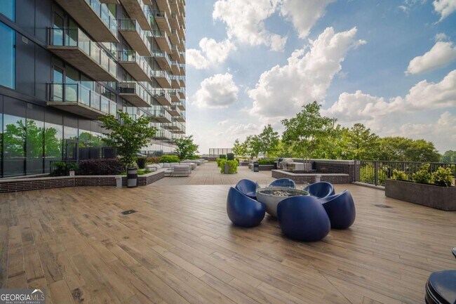 Building Photo - 788 West Marietta St NW