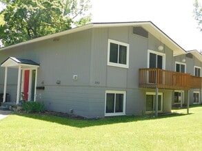 Building Photo - 245 Brookridge Ct