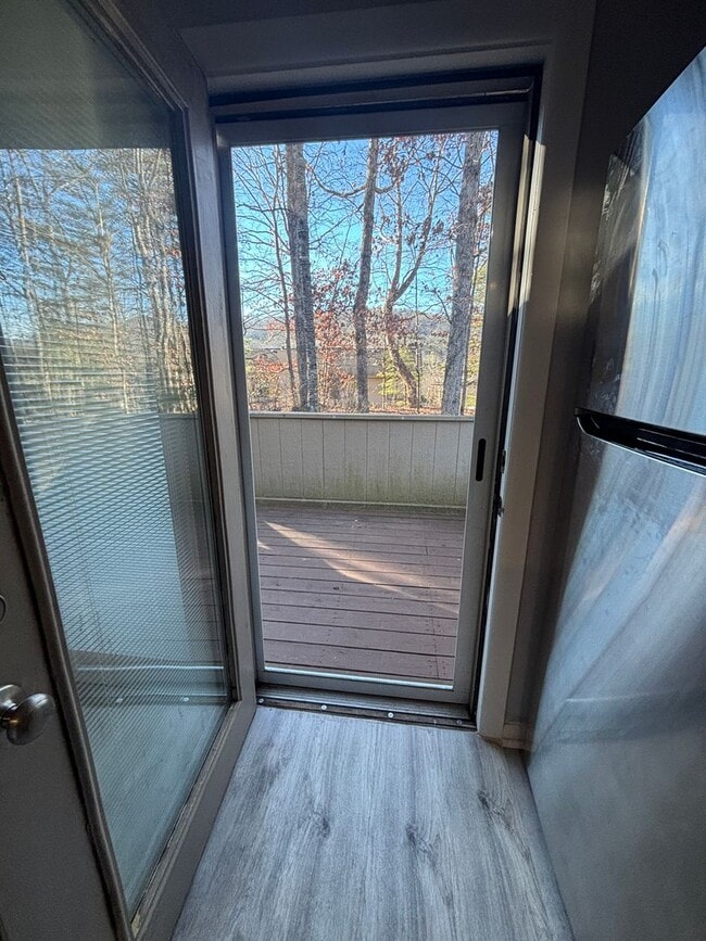 Building Photo - 7203 Woods Crossing Dr