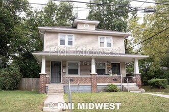 Building Photo - 411 W 40th St