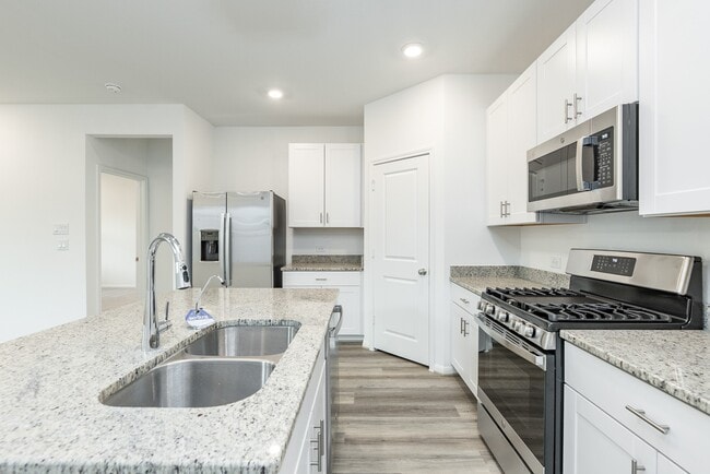 Building Photo - 1818 Whispering River Dr