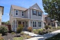 Building Photo - 3281 Crocker Dr