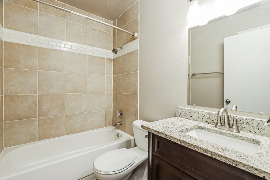 Building Photo - 10614 Cherry Laurel