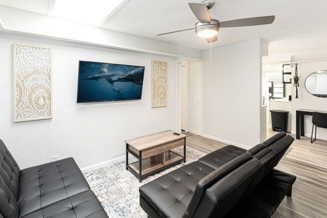 Building Photo - 1211 Co Rd 431