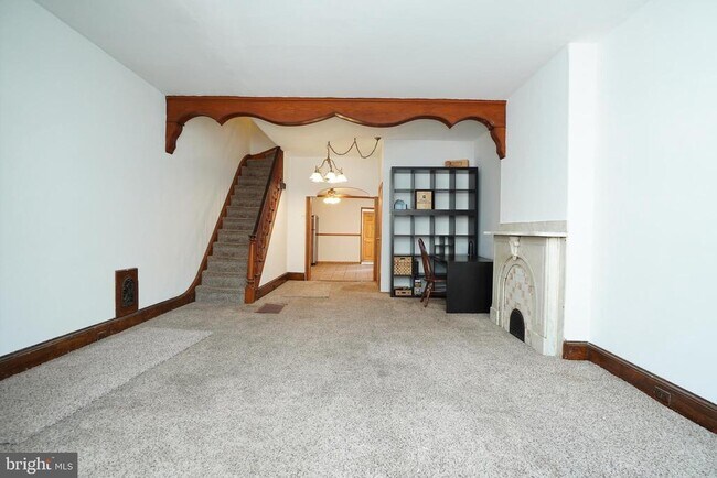 Building Photo - 1527 S 10th St