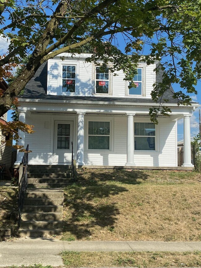 Primary Photo - 1198 Wilson Ave