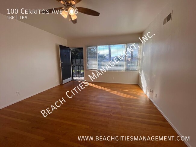 Building Photo - Charming 1 Bedroom 1 Bath Condo- Blocks Aw...