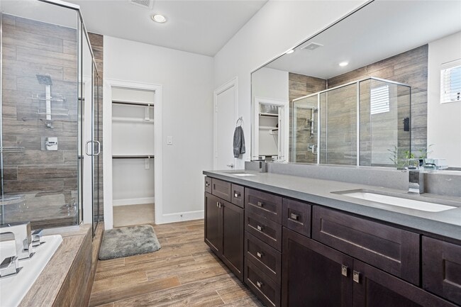 Building Photo - 317 Eado Park Cir