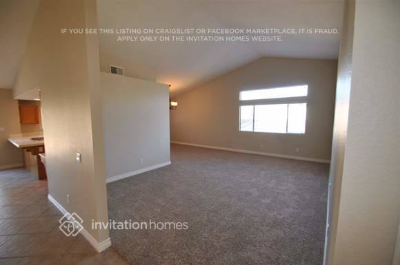 Building Photo - 5017 Castle Pine Ct
