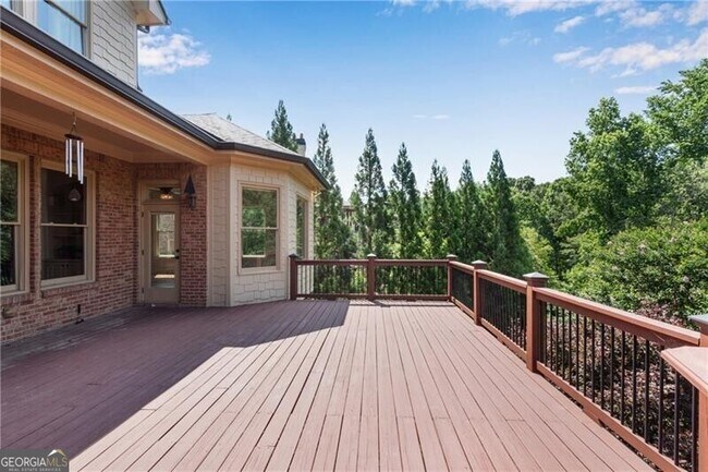 Building Photo - 5861 Yoshino Cherry Ln NE