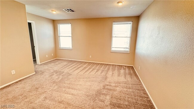 Building Photo - 722 Peregrine Falcon St