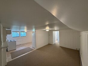 Building Photo - 90 Broadturn Rd