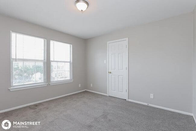Building Photo - 4451 SOUTHEAST DR, SAN ANTONIO, TX 78222