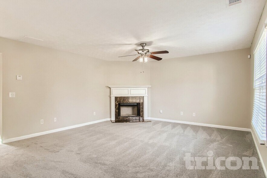 Building Photo - 35 Trelawney Ln