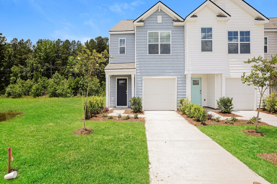 Building Photo - 20 Striker Rd
