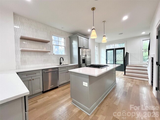 Building Photo - 614 West Blvd